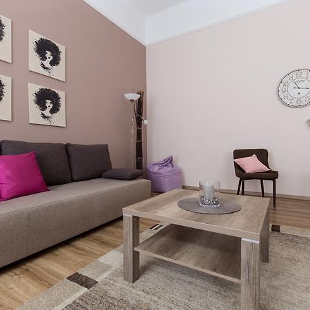 Bpm: Dob70 Classic Apartment In Downtown Budapest Chambre photo